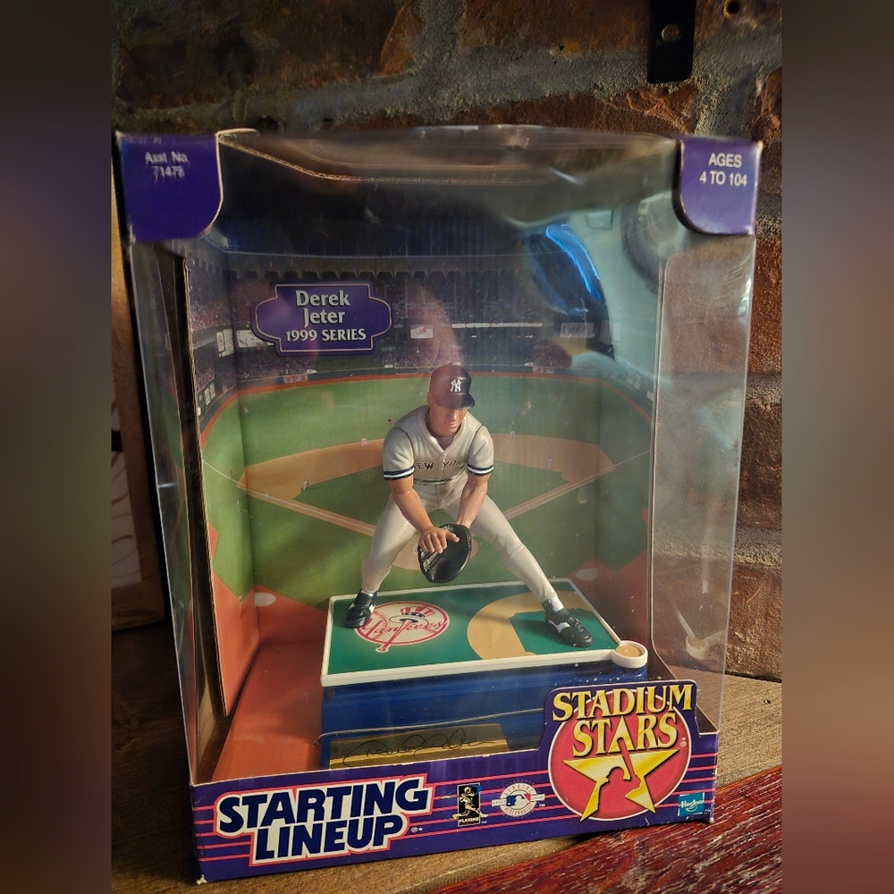 Stadium Stars Baseball Figurine Derek Jeter